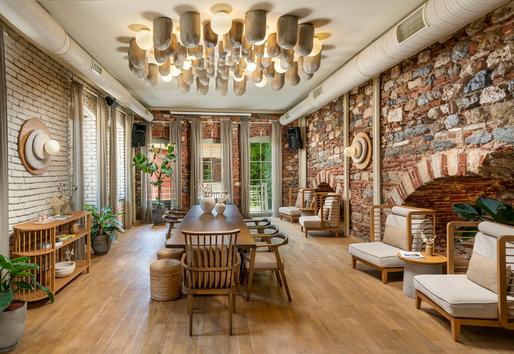 Ecole St. Pierre Hotel Istanbul Bagian luar foto