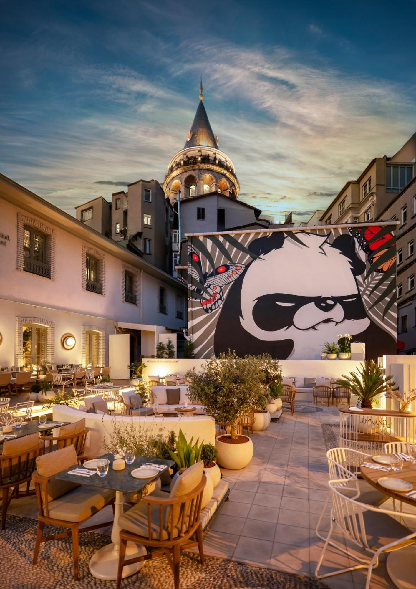 Ecole St. Pierre Hotel Istanbul Bagian luar foto