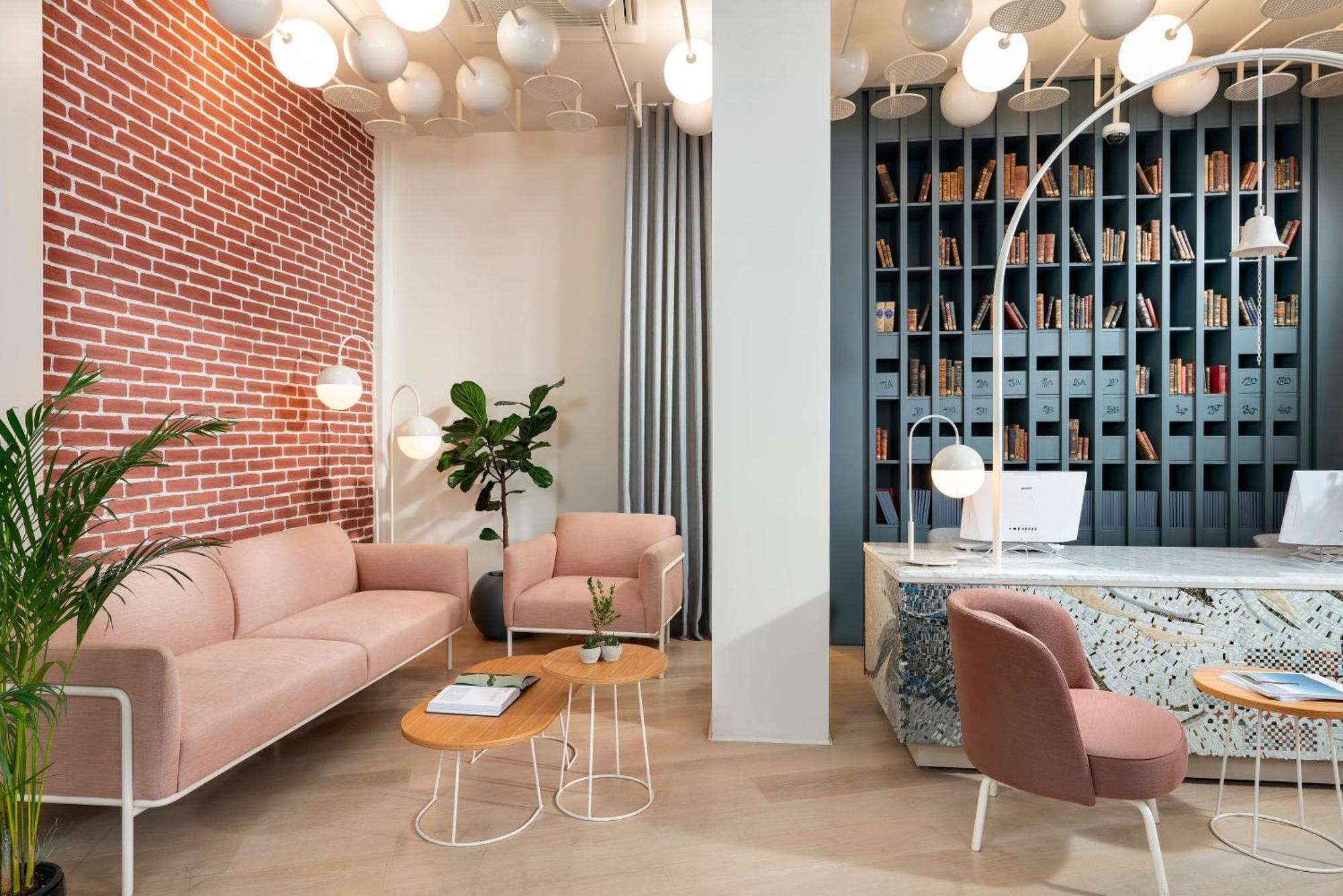 Ecole St. Pierre Hotel Istanbul Bagian luar foto