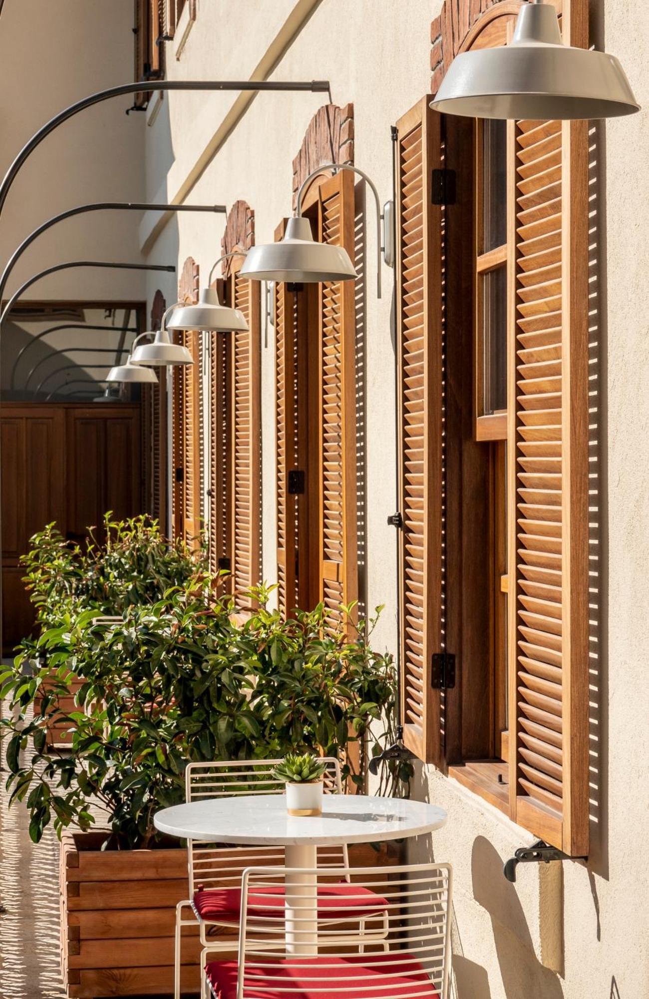 Ecole St. Pierre Hotel Istanbul Bagian luar foto