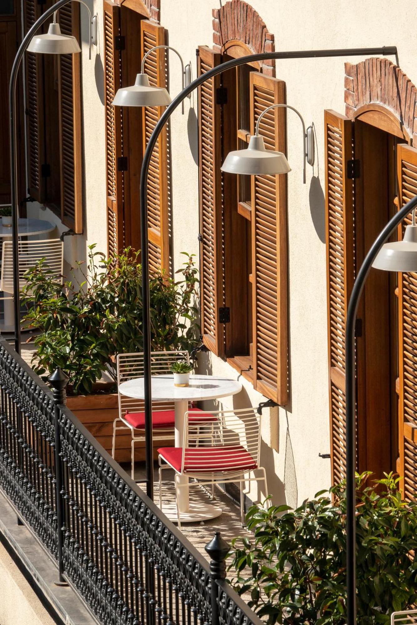 Ecole St. Pierre Hotel Istanbul Bagian luar foto