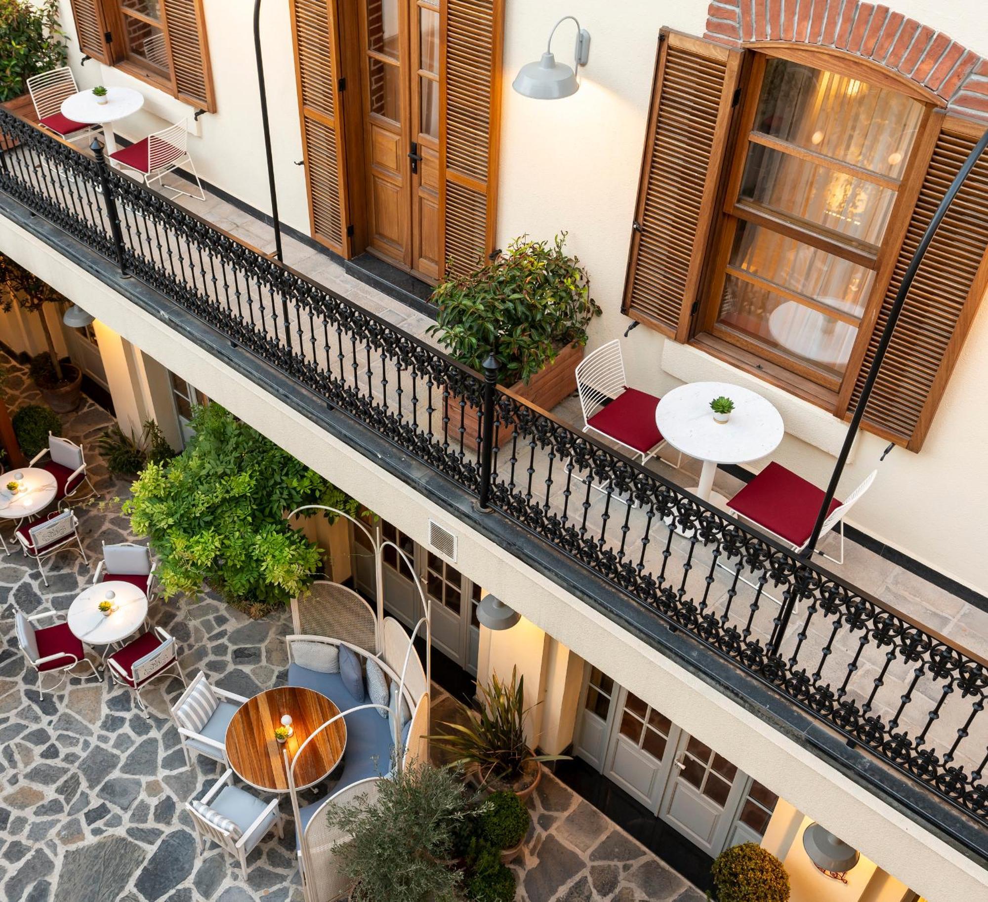Ecole St. Pierre Hotel Istanbul Bagian luar foto