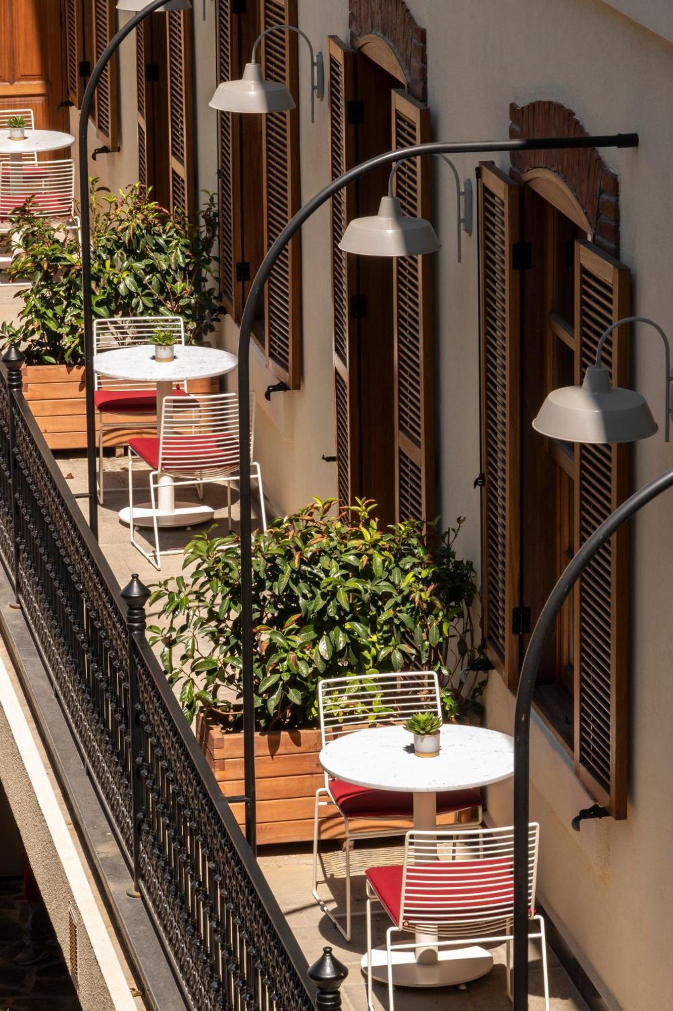 Ecole St. Pierre Hotel Istanbul Bagian luar foto
